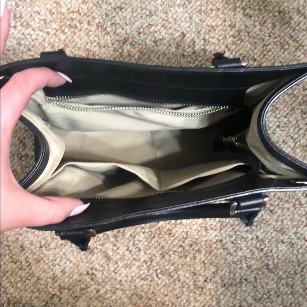 Authentic BCBGMaxazria handbag - Picture 4 of 6